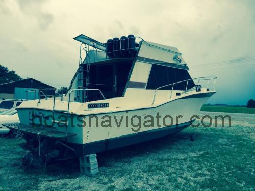 Bayliner 3350 specs and reviews